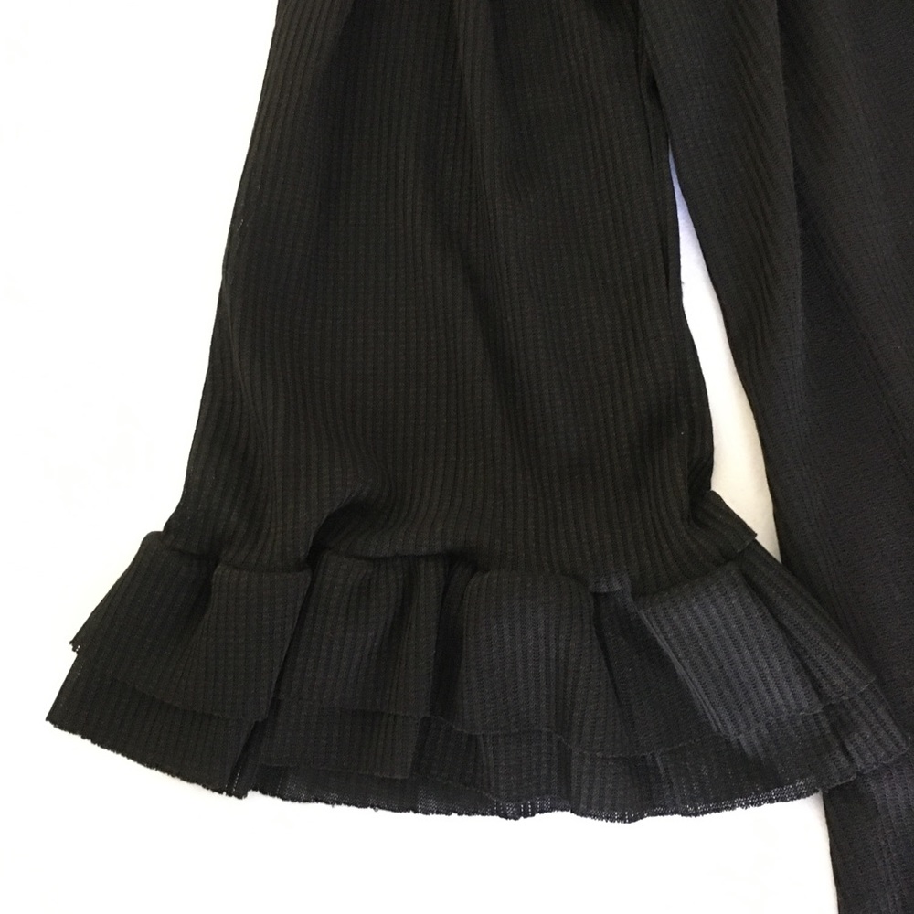 Ruffle sleeve top - Picture 4 of 5